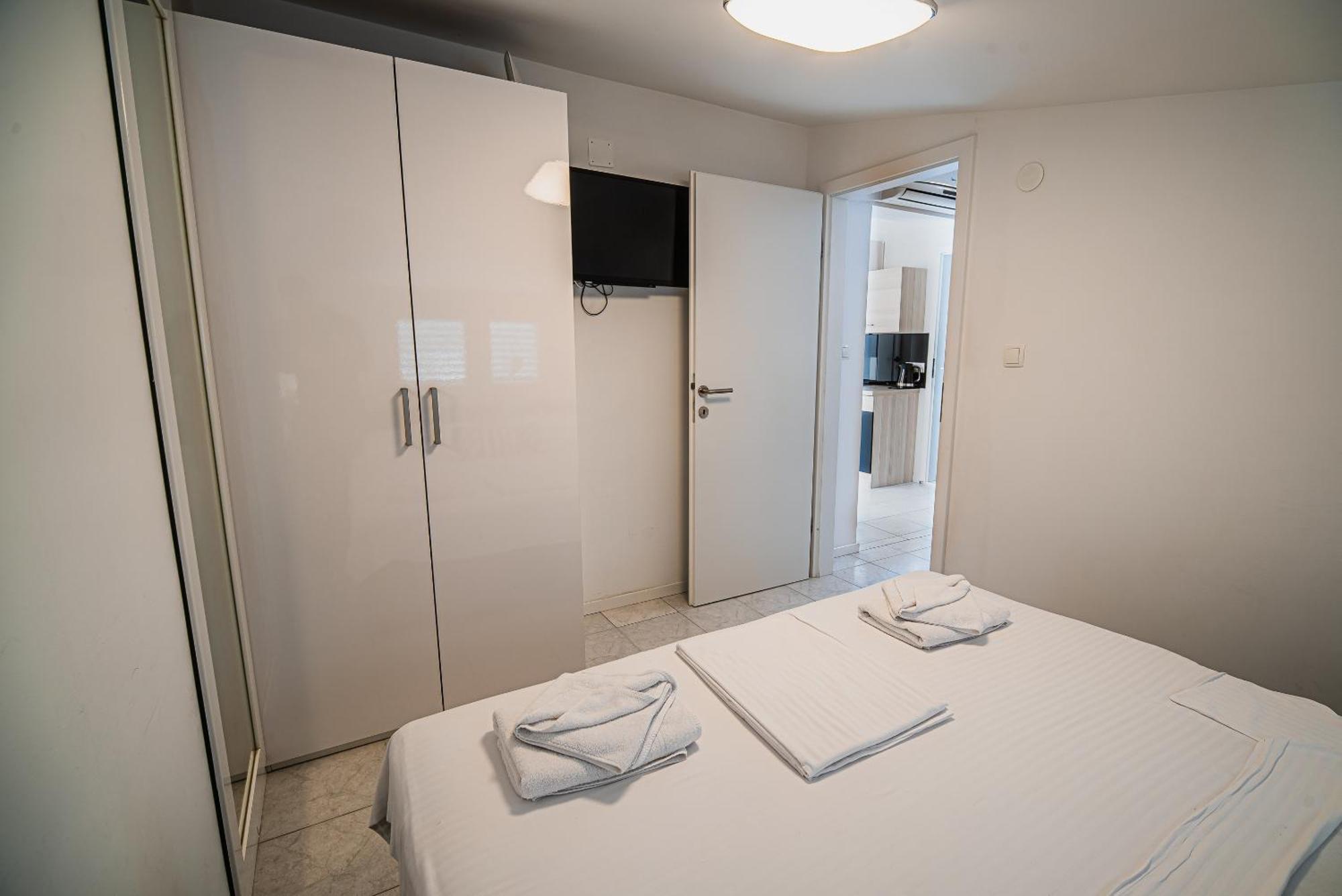 Downtown Park Apartments With Balcony Vodice Cameră foto