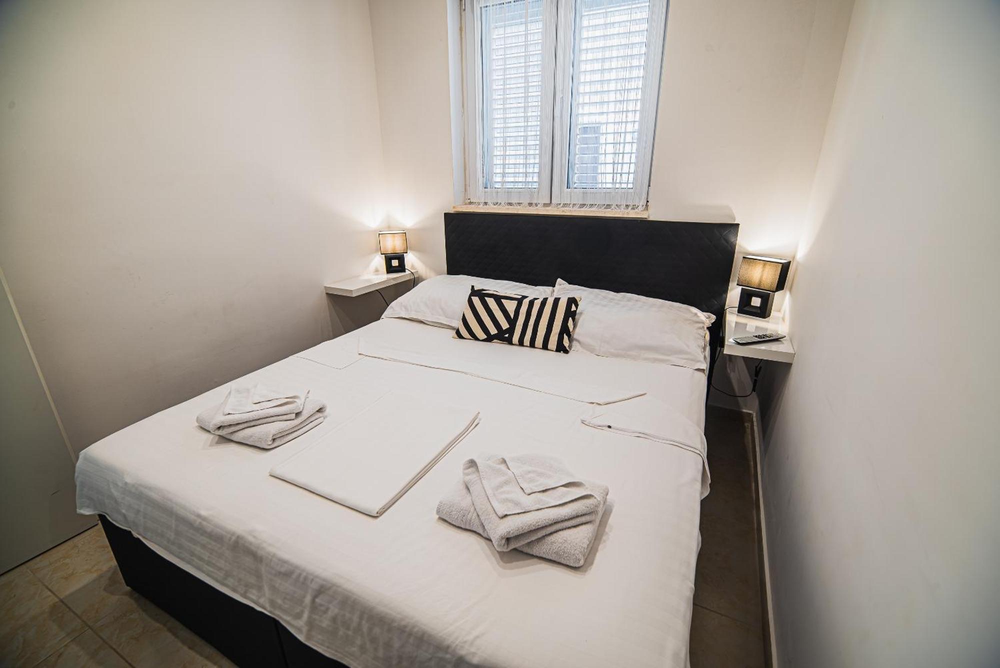 Downtown Park Apartments With Balcony Vodice Cameră foto